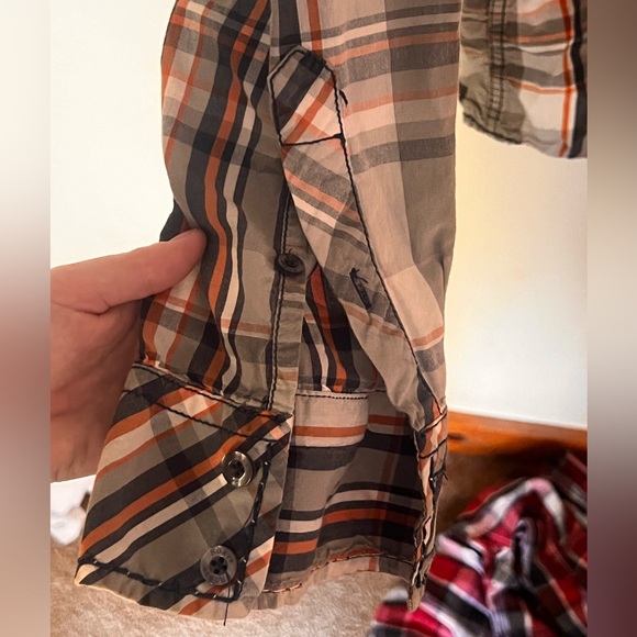 MAKE AN OFFER!! ROAR SIGNATURE WESTERN BUTTON DOWN SHIRT ! - Picture 6 of 8